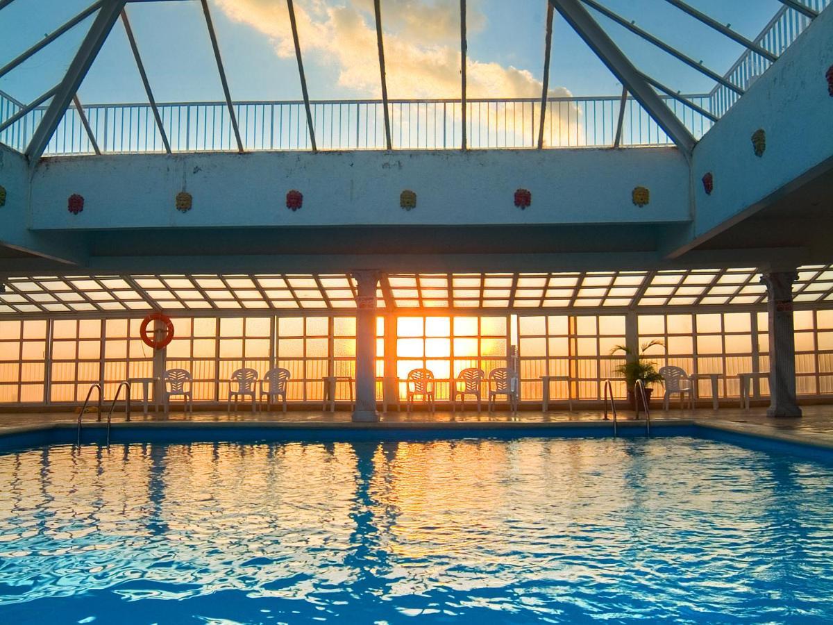 Magic Cristal Park Hotel Benidorm Bagian luar foto