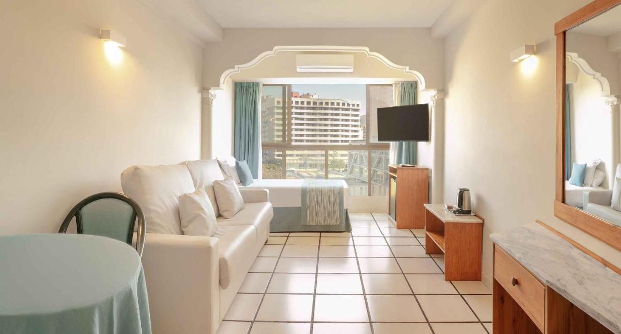 Magic Cristal Park Hotel Benidorm Bagian luar foto